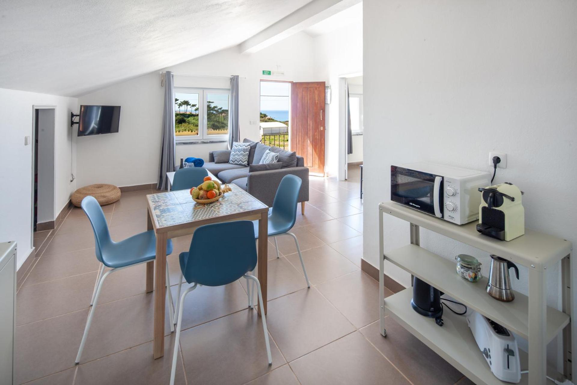 Silvercoast Apartments - Swimming Pool & Jacuzzi Atouguia Da Baleia Ngoại thất bức ảnh