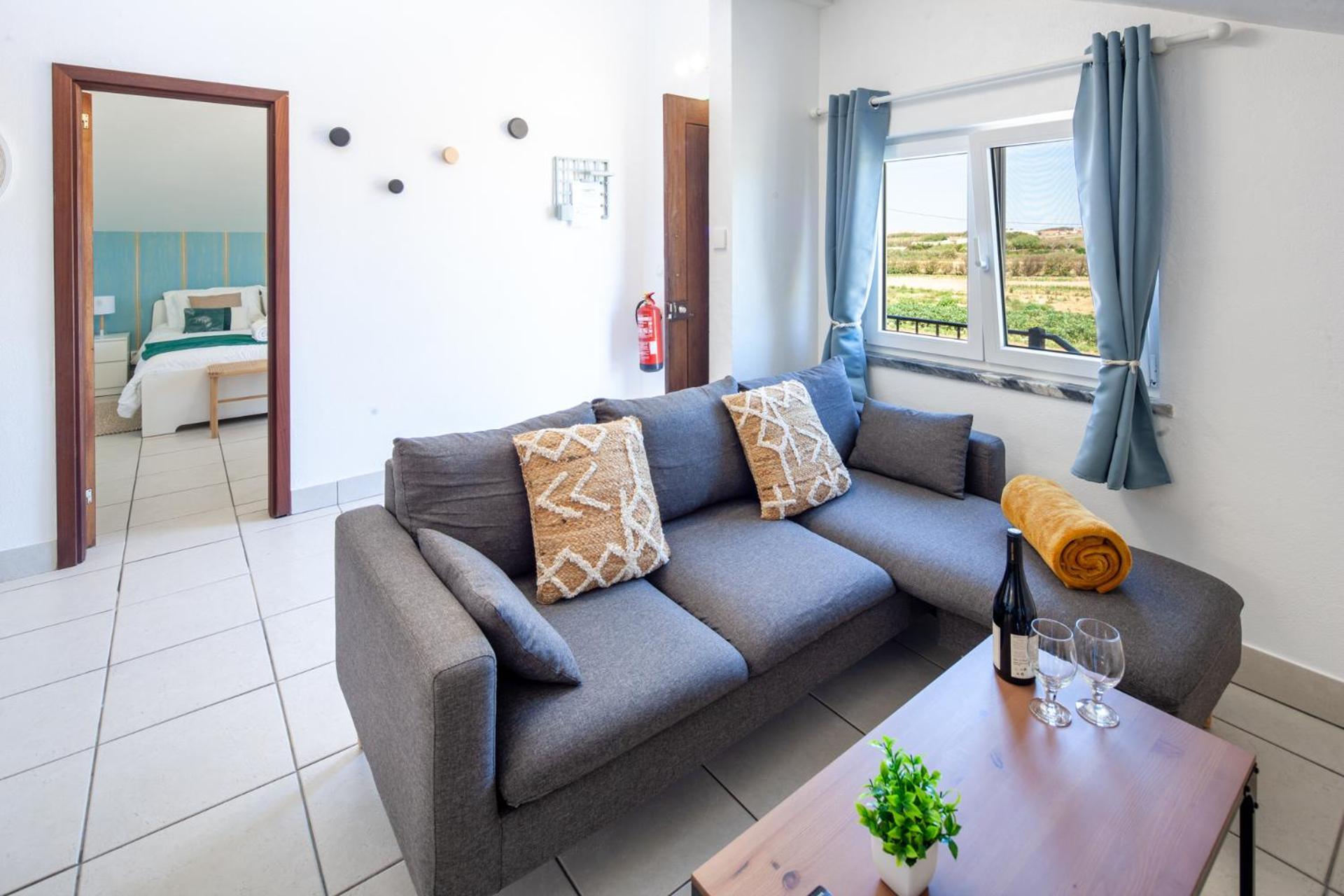 Silvercoast Apartments - Swimming Pool & Jacuzzi Atouguia Da Baleia Ngoại thất bức ảnh